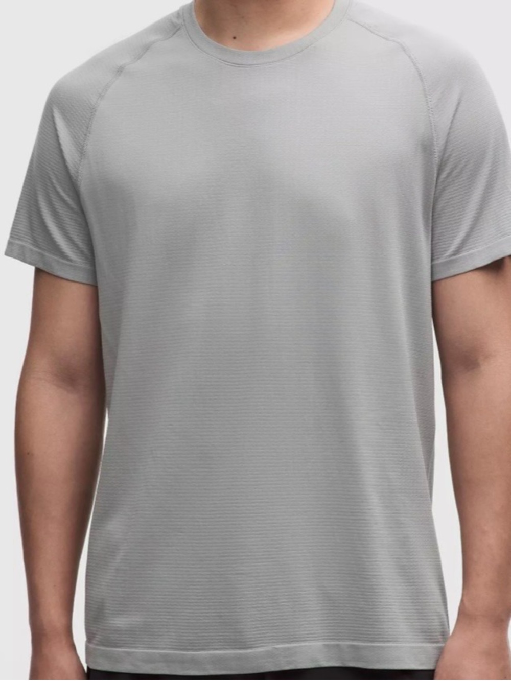 Lululemon Metal Vent Tech Short-Sleeve Shirt Slim Fit Gray XXL Ret $78